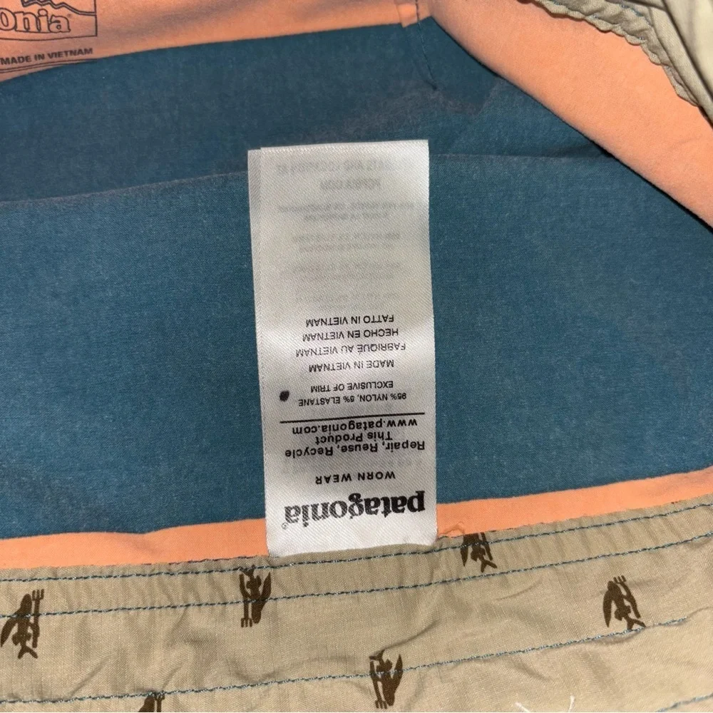 Patagonia Coastal Coral & Teal Swim Board Surf Shorts Quick Dry Fabric Size 38
